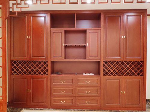内蒙古中式家居装修之中式酒柜装修效果图